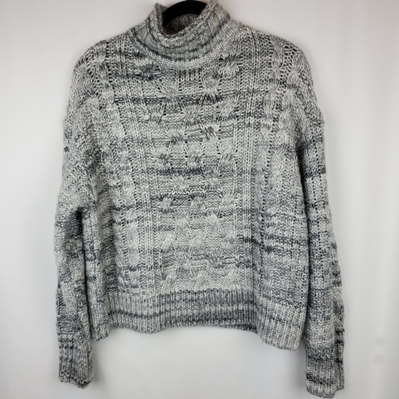 {GAP} Chunky Alpaca Wool Blend Cable Knit Sweater - Picture 6 of 8